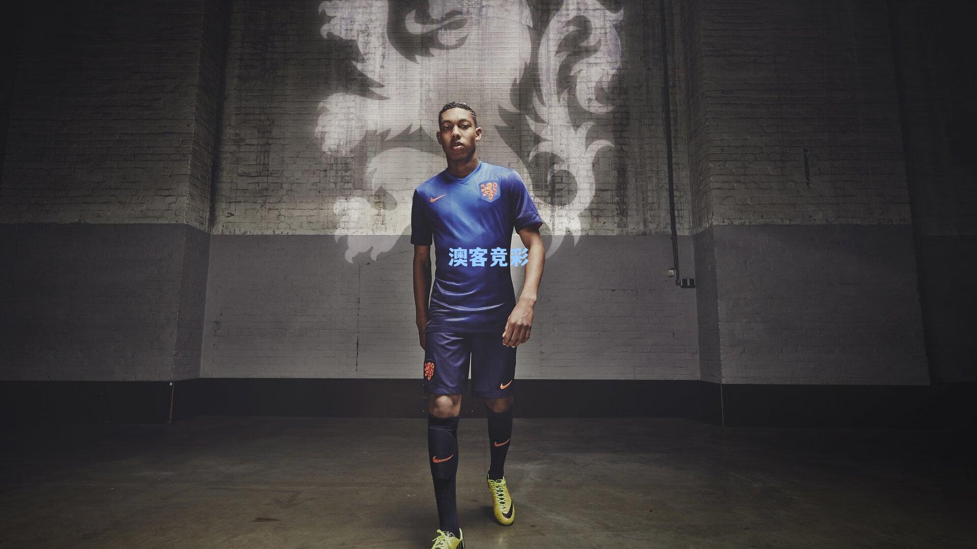 T倒了!预热《怪奇物语》最终季,拜仁球员穿特制热身服出场