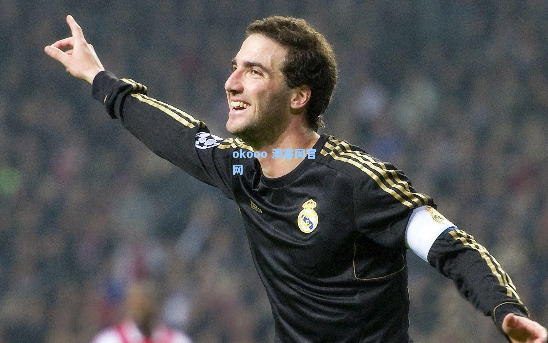 锋线孤岛？伊萨克半场隐身仅11次触球，纽卡进攻体系再响警报