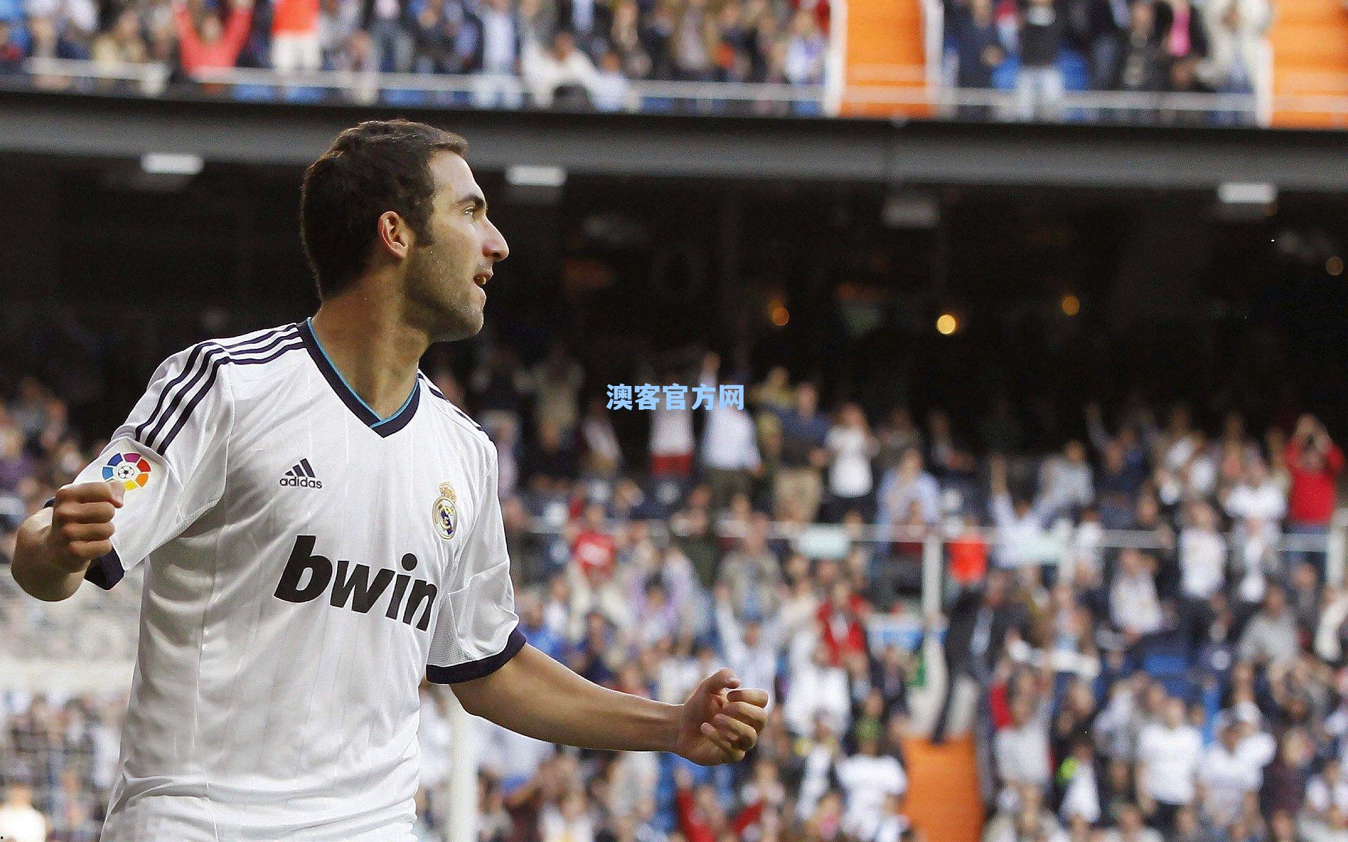 纽卡斯尔2-1力克曼城!埃迪·豪斩获执教生涯里程碑百胜