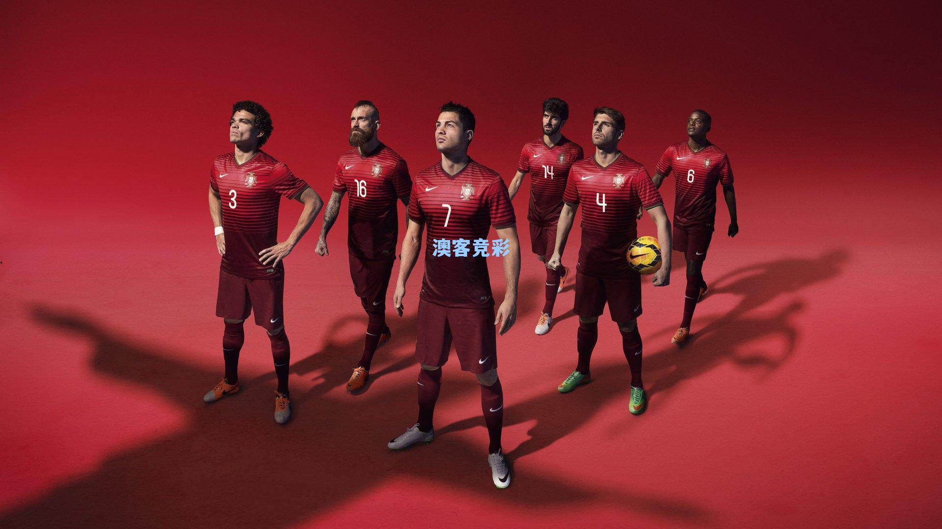 业余联赛上演全武行！数十人赛场冲突飞踹挥拳 地方足协批评教育引争议